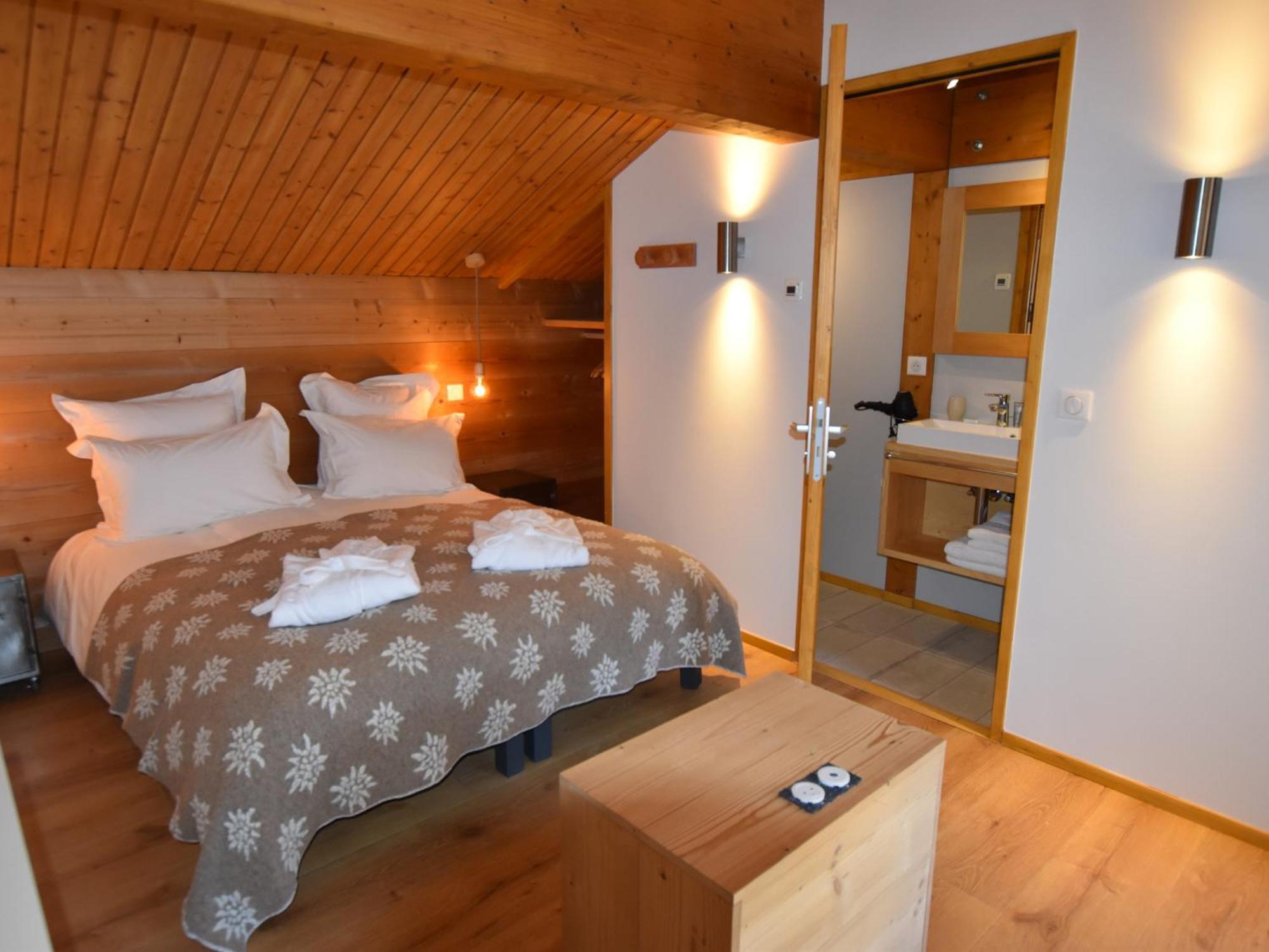 Chalet Spacieux, Skis Aux Pieds Avec Sauna, Jacuzzi Et Salle De Sport, Proche Centre Et Pistes - Fr-1-467-68 Villa Le Grand-Bornand Exterior photo